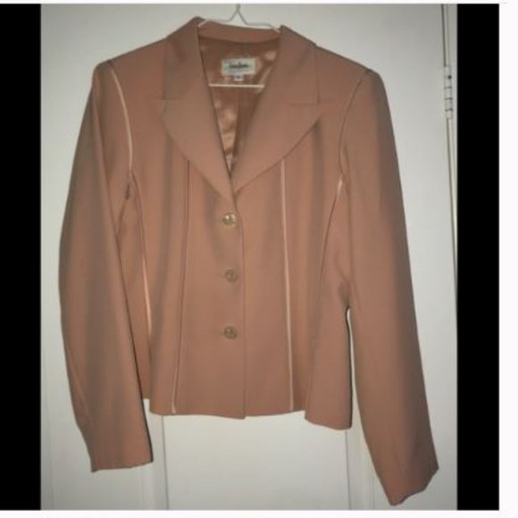 Neiman Marcus Blush Blazer - Picture 16 of 16